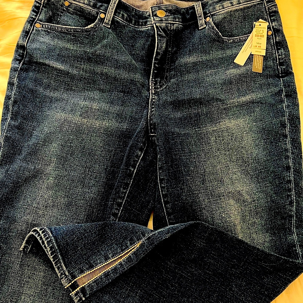 New. 14w Talbots slim ankle jeans.